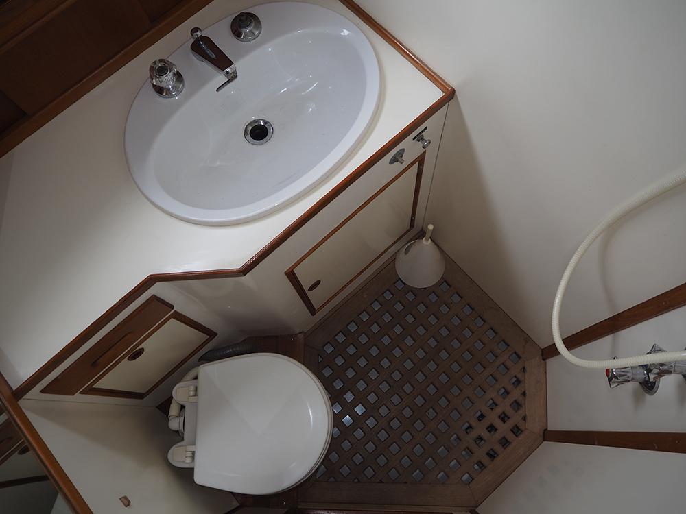 Fore ship, Accommodation